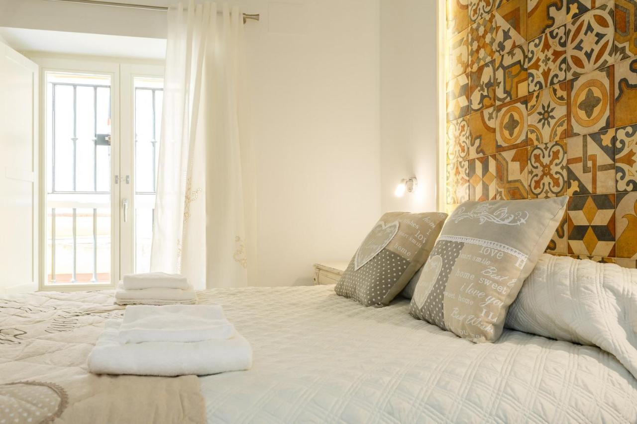 Apartamentos Loto Y Liz By Cadiz4Rentals Exterior photo